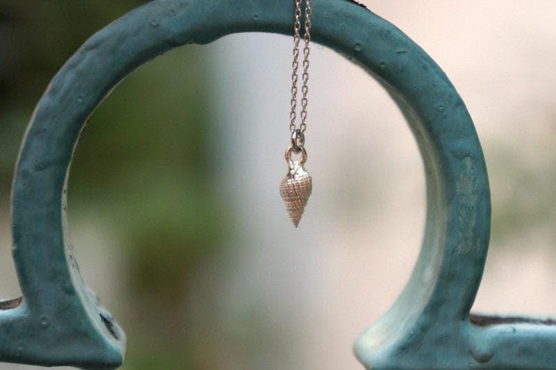 Collana con Conchiglia Naturale