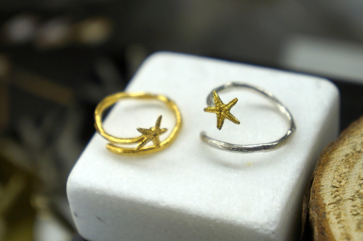 Starfish Ring: Nature Inspired Silver with Gold Accent - Adjustable